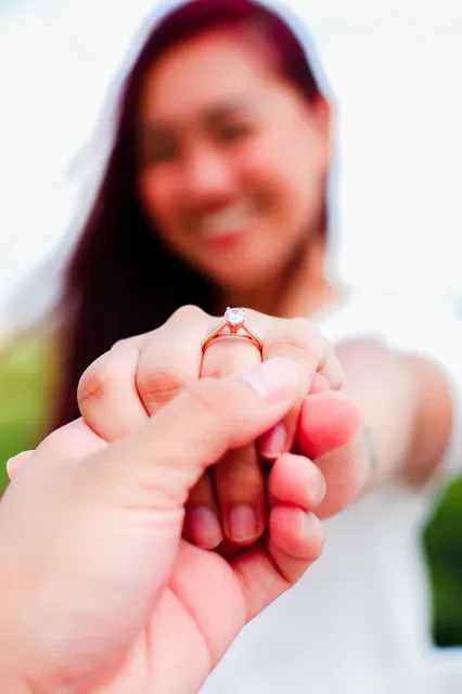 Engagement photos at the Kennedy Center by Amy Wu