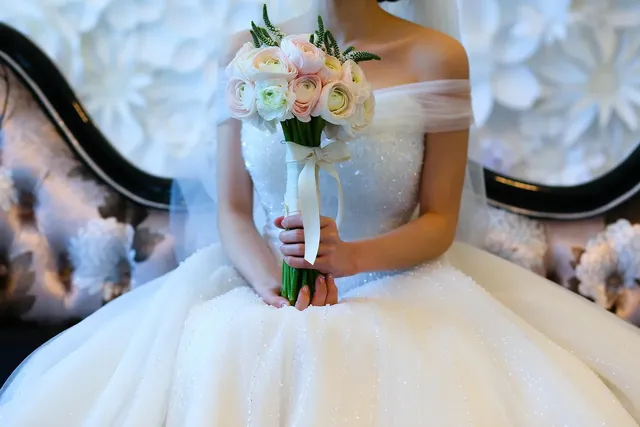 burgandy bridesmaids dress photo Amy Wu photography